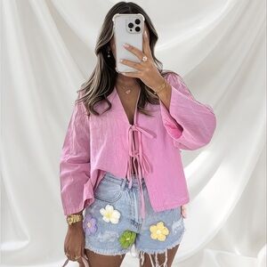Sweet pastel pink tie-front blouse 💓